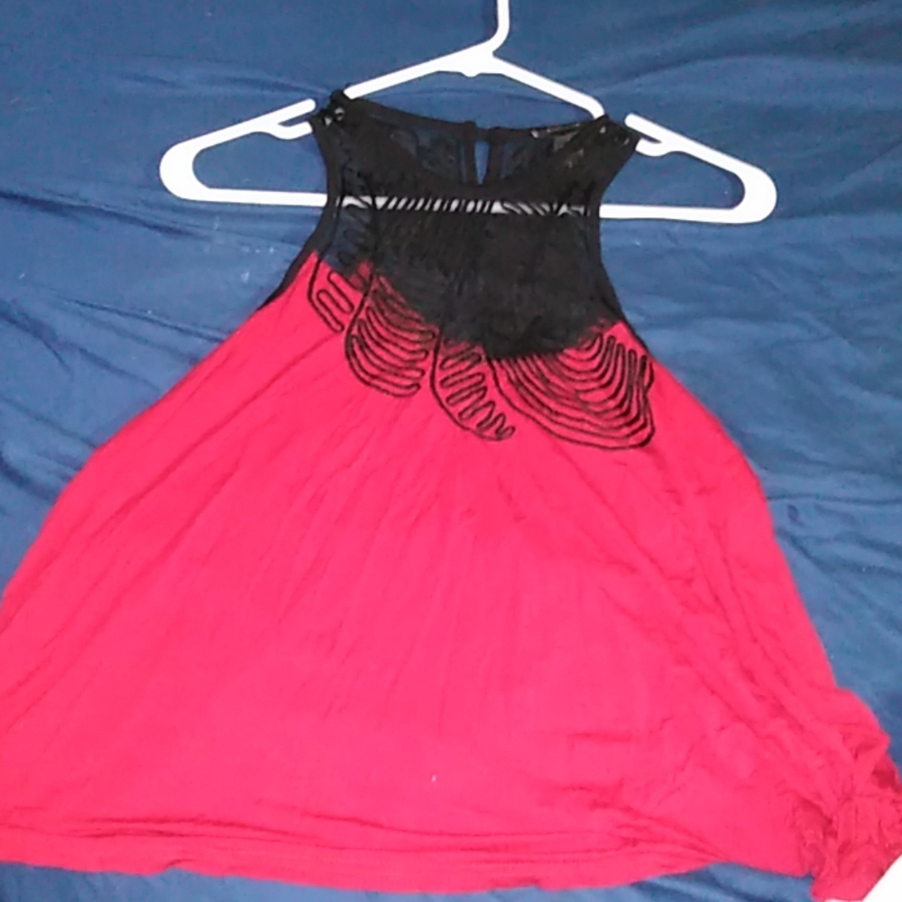 Rue 21 tank